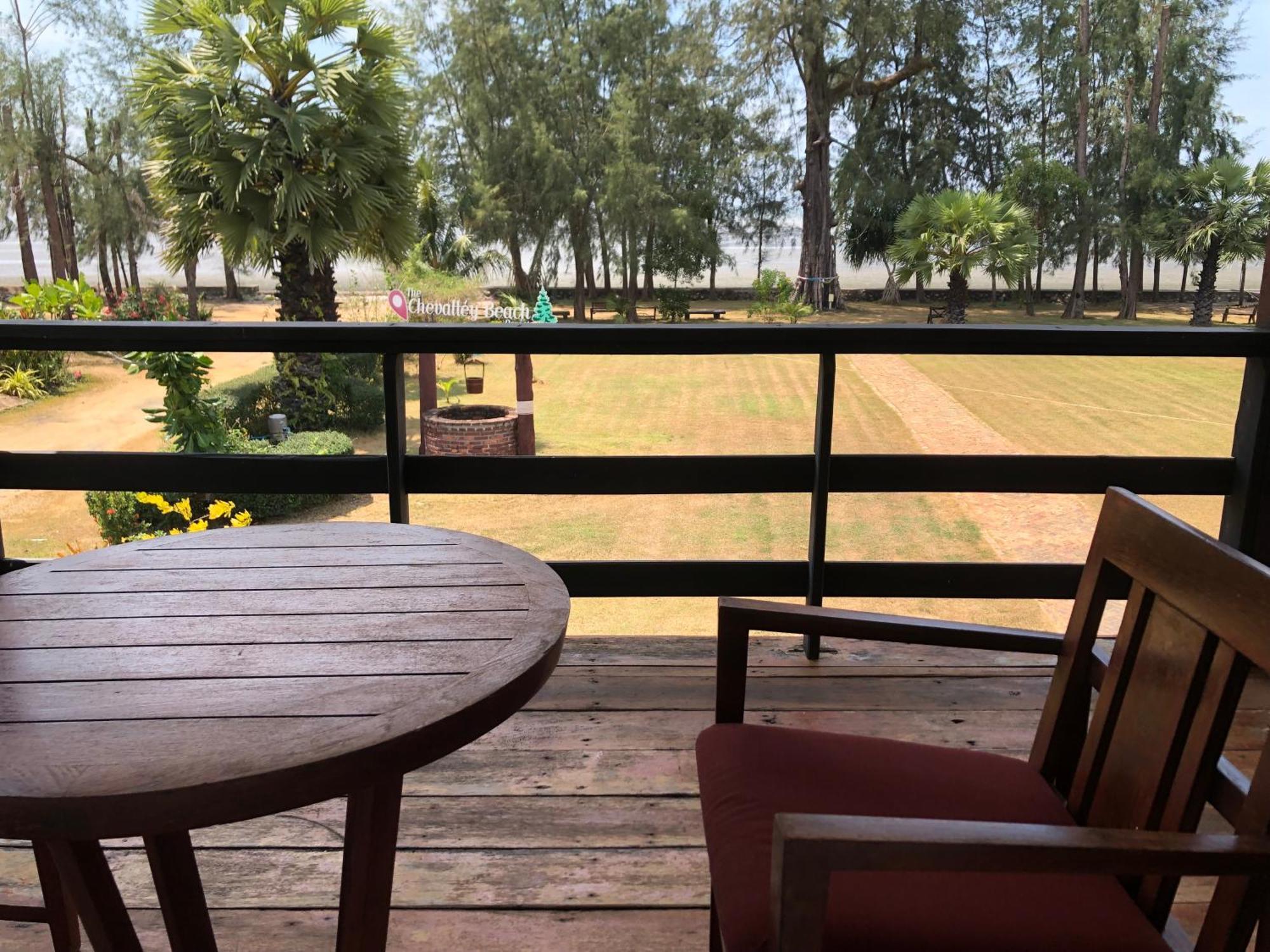 The Chevalley Beach Resort Satun Buitenkant foto