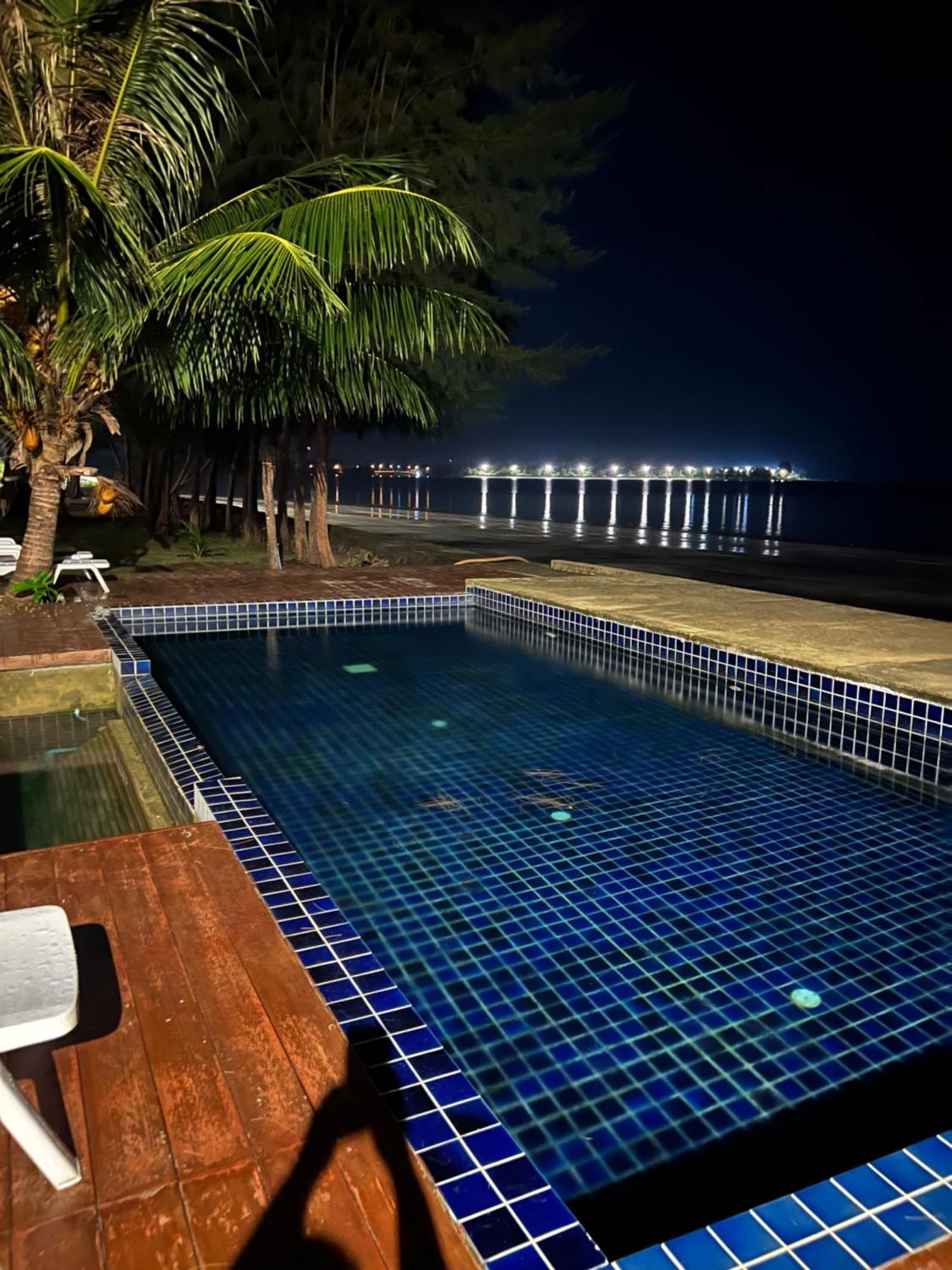 The Chevalley Beach Resort Satun Buitenkant foto