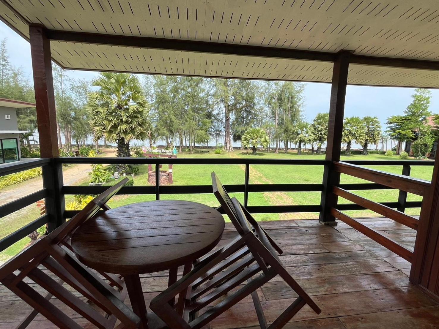 The Chevalley Beach Resort Satun Buitenkant foto