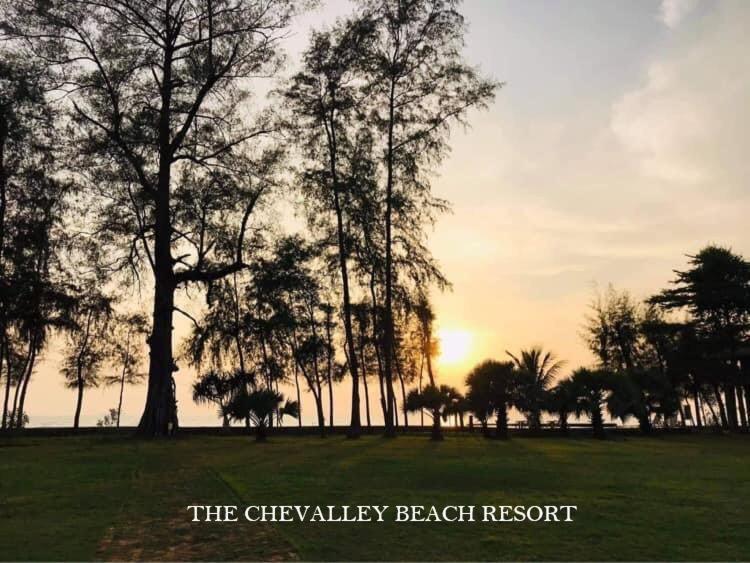 The Chevalley Beach Resort Satun Buitenkant foto