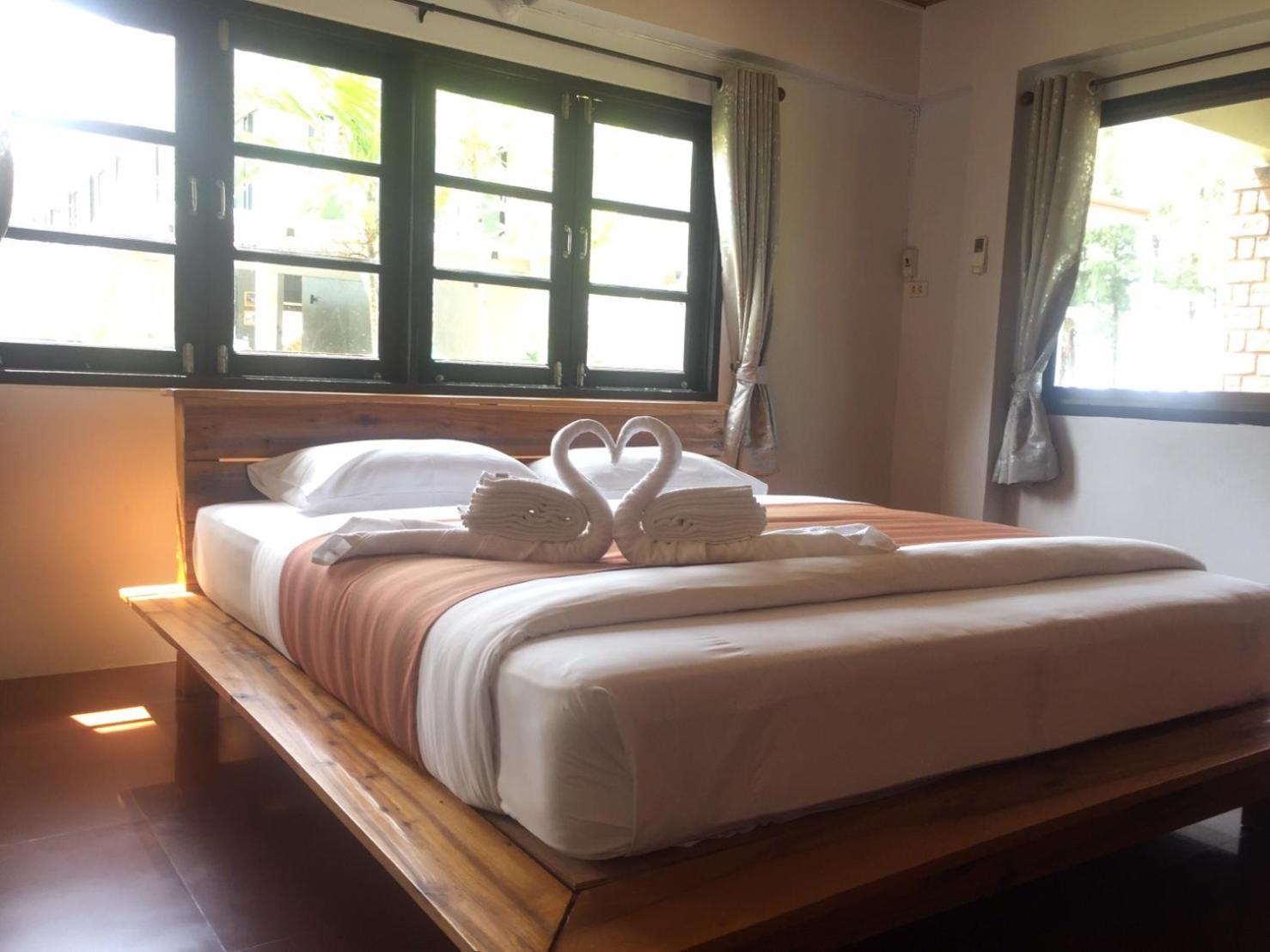 The Chevalley Beach Resort Satun Buitenkant foto